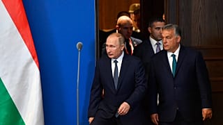 Gyanakodva figyeli Orbán moszkvai látogatását az EU