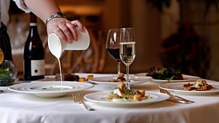 میز غذای لوکس فرانسوی