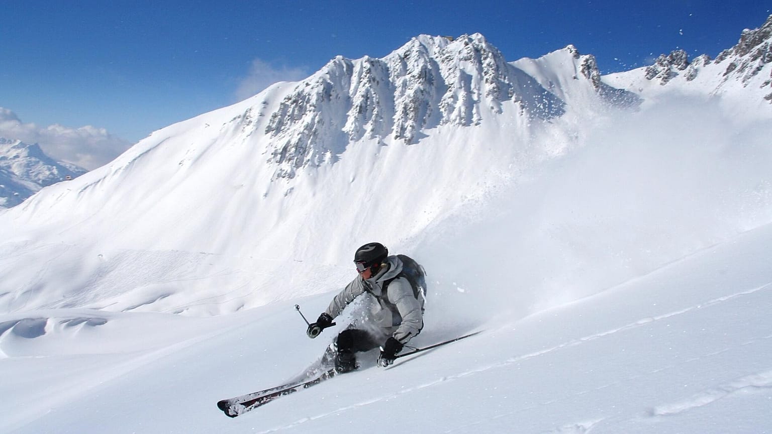 The Arlberg region contains 305 kilometres of marked ski runs between the towns of St. Anton, St. Christoph, Stuben, Zürs and Lech.