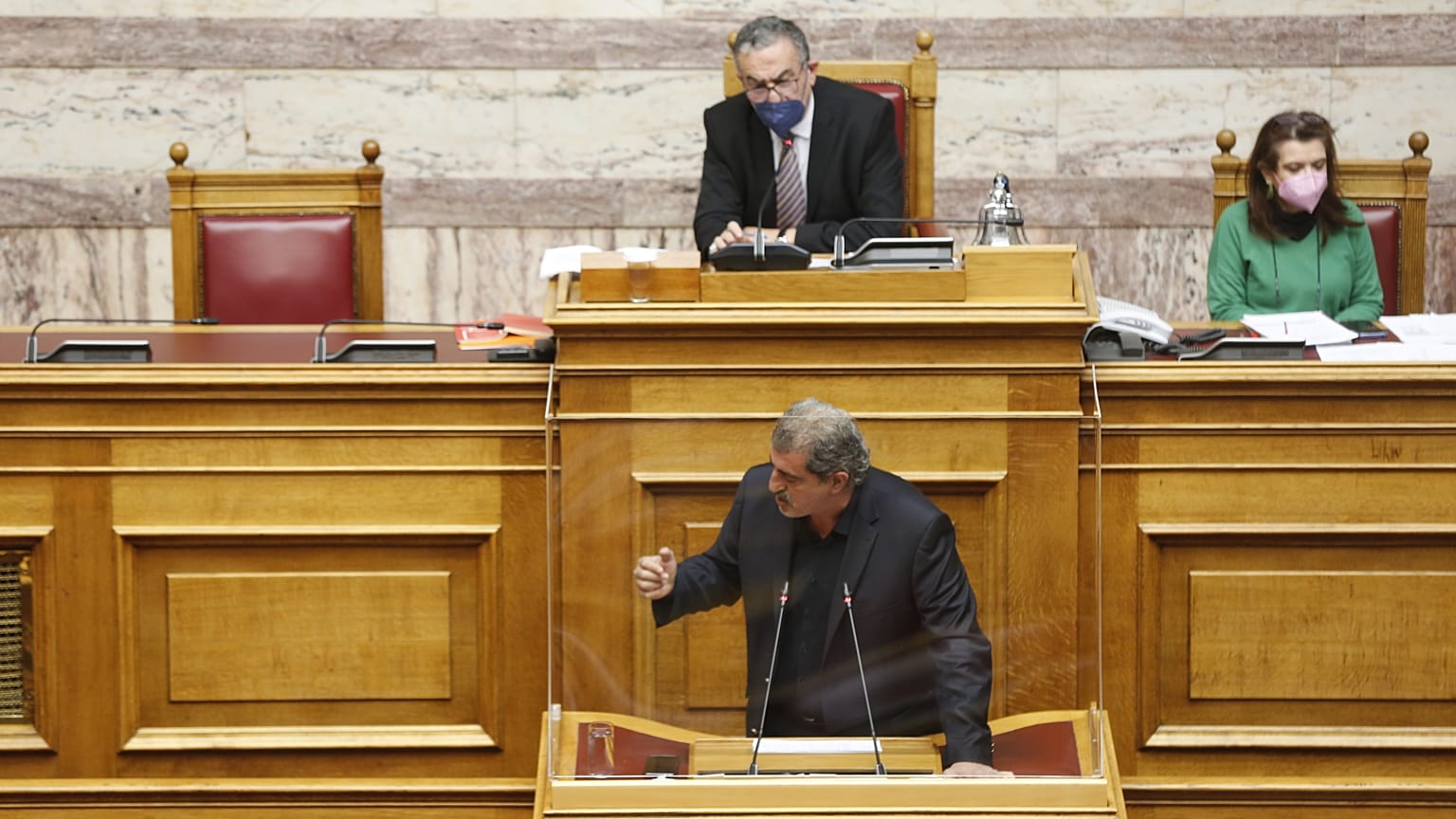 Ο βουλευτής του ΣΥΡΙΖΑ - Προοδευτική Συμμαχία Πάυλος Πολάκης, μιλάει από το βήμα της Βουλής