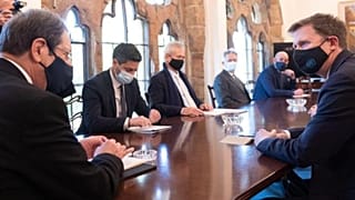 Συνάντηση του Κόλιν Στιούαρτ με τον Νίκο Αναστασιάδη