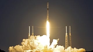 SpaceX launches Italian satellite