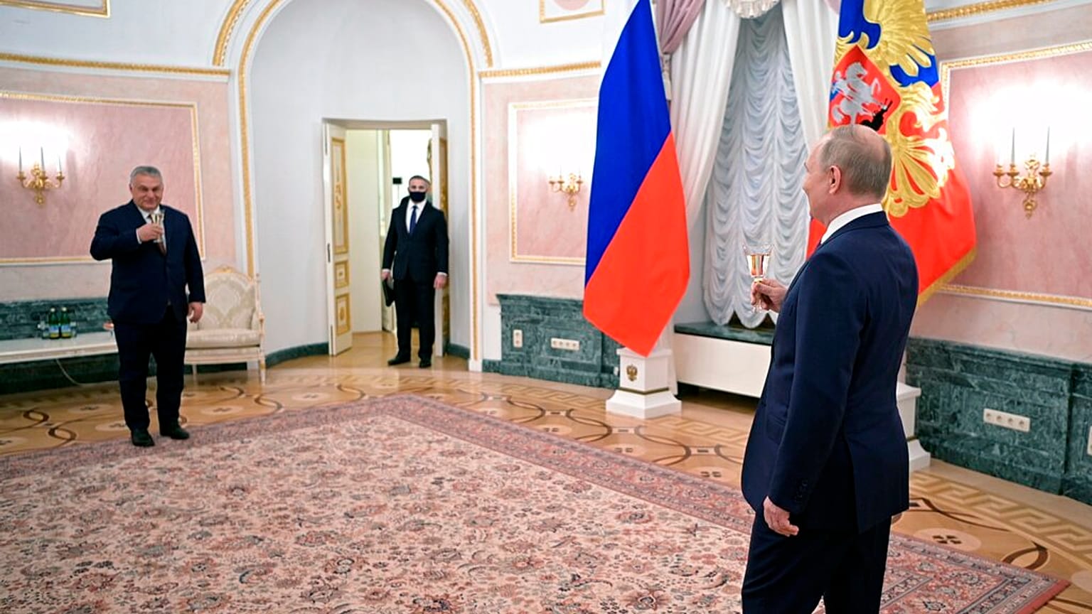 El presidente de Rusia Vladimir Putin recibe al primer ministro húngaro, Viktor Orbán, Moscú, rusia 1/2/2022