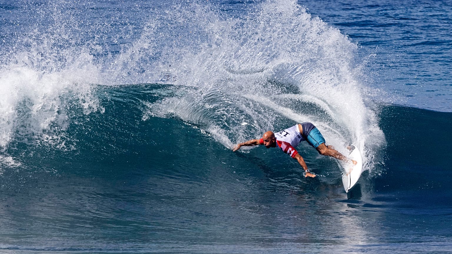 Kely Slater no Masters Pro Pipeline, no Havai