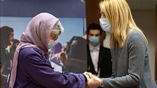 Em Bruxelas, mulheres afegãs apelam ao mundo para não as esquecer