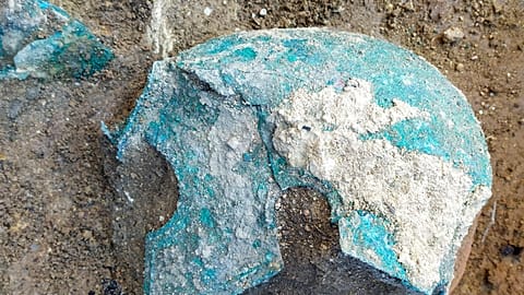 The items discovered shed light on practices in the region during the 6th century BC