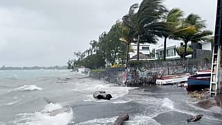 Water reaching fishermen boats left ashore for shelter