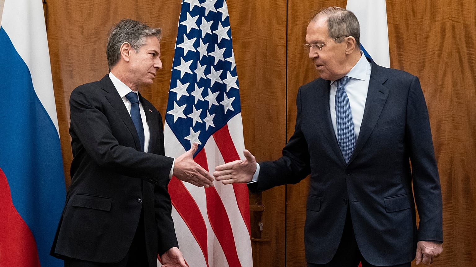 Antony Blinken amerikai és Szergej Lavrov orosz külügyminiszter Genfben