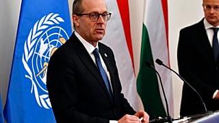 WHO-Regionaldirektor Hans Kluge bei einer Konferenz in Budapest, 21.04.2021