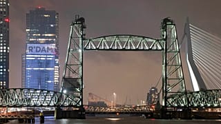 Ponte histórica de Roterdão poderá ser desmantelada, temporariamente.