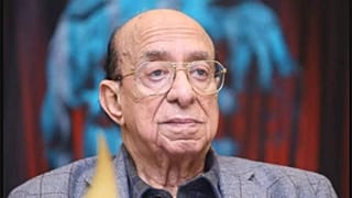 الفنان الراحل جلال الشرقاوي - الصورة من حساب ابنته عبير الشرقاوي على فيسبوك