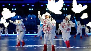 Kinder bei der Eröffnungsfeier der Winterspiele in Peking