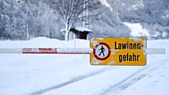 Mehrere Lawinenabgänge in Österreich an Weihnachten - Symbolbild