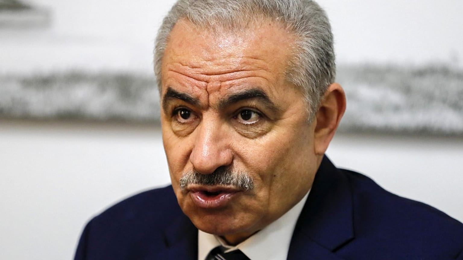 Primeiro-ministro palestiniano, Mohammed Shtayyeh (arquivo)