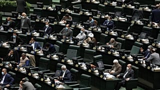 مشرعون إيرانيون في البرلمان - في طهران. 2021/12/12