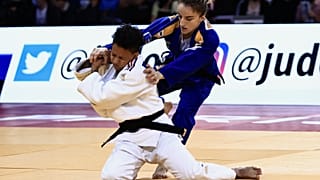 Amandine Buchard remporte le tournoi de Paris chez les -52 kg