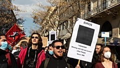 Atina'da göçmenlere yönelik baskı protesto edildi