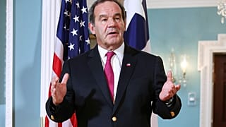 El Ministro de Relaciones Exteriores de Chile, Andrés Allamand, habla mientras se reúne con el Secretario de Estado Antony Blinken, 16/7/2021, Washington, Estados Unidos