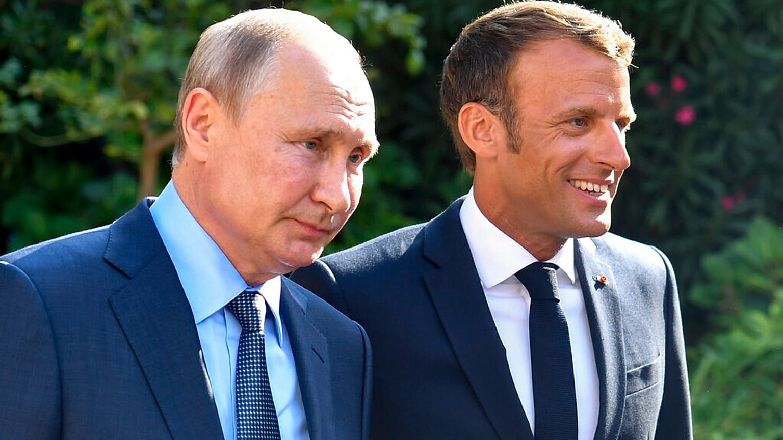 Archives : Emmanuel Macron et Vladimir Poutine au fort de Bregançon, dans le sud de la France le 19/08/2019