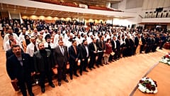 صورة أرشيفية للمشرعين العراقيين المنتخبين حديثاً في افتتاح الجلسة الأولى للبرلمان ببغداد 9 يناير 2022