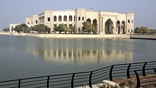 Özel bir Amerikan üniversitesine çevrilen Saddam Hüseyin döneminde inşa edilmiş bir saray