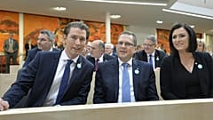 Österreichs Bundeskanzler Sebastian Kurz (links) und die ÖVP-Abgeordneten August Wöginger und Elisabeth Koestinger,  09.11.2017