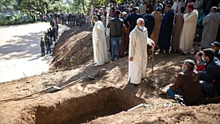 تصاویر وداع با رایان ۵ ساله مراکشی که در چاه عمیق افتاد و جان باخت  