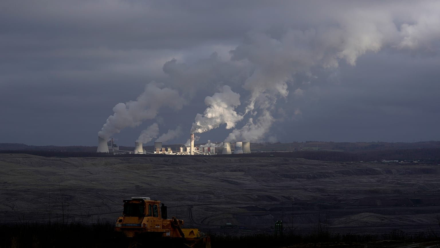 La centrale à charbon de Turów, située juste à côté de la mine en Pologne - le 15 janvier 2022