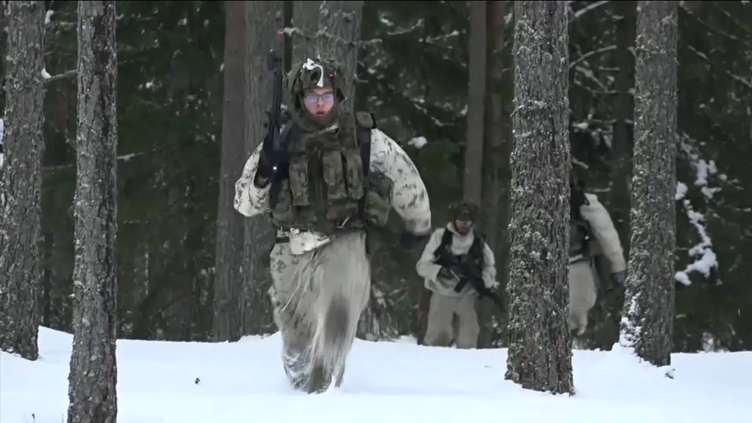 Fuerzas de la OTAN entrenándose en Estonia 8/2/2022