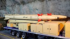 Irán presenta un nuevo misil balístico