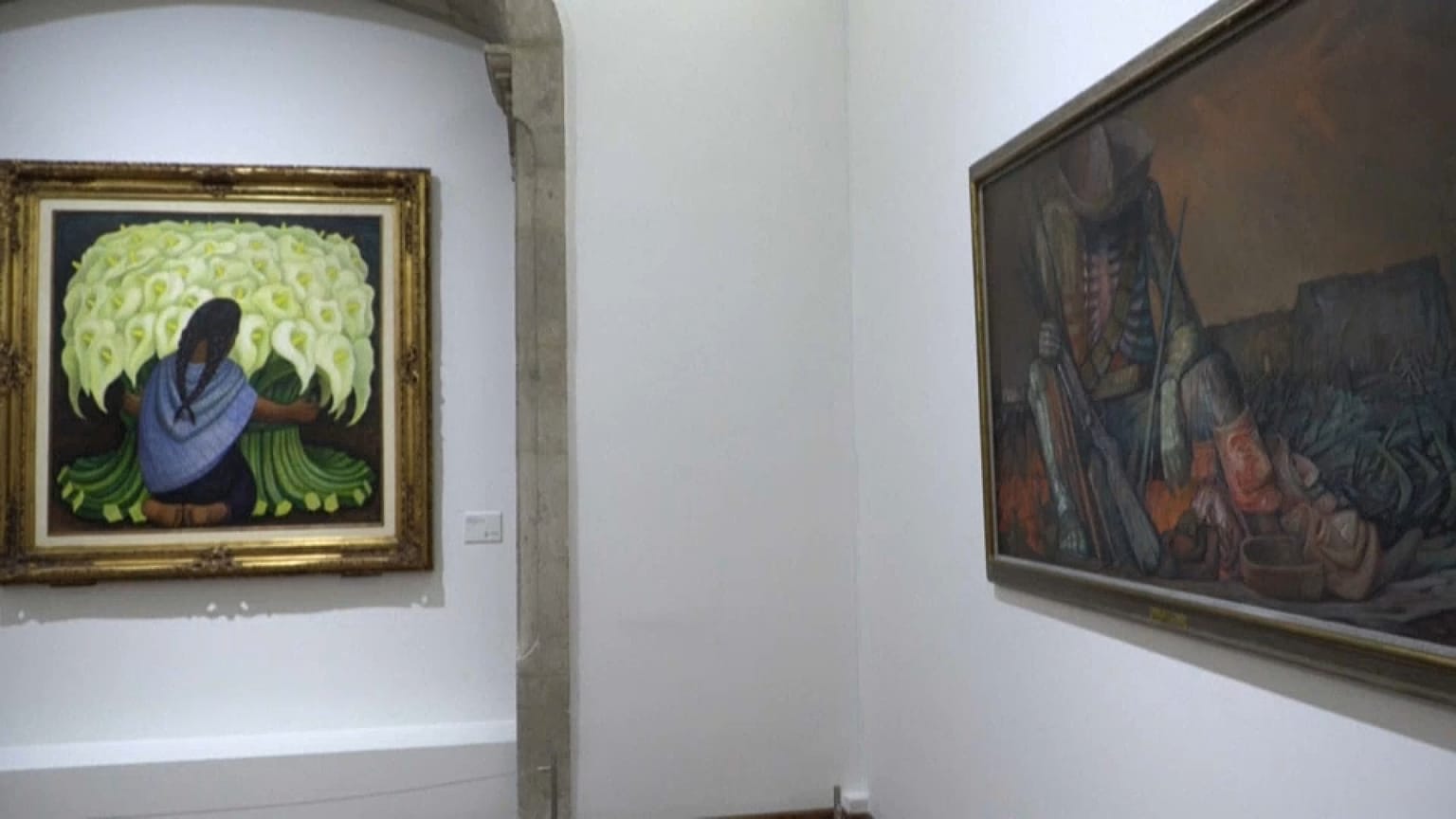 Obras de arte de la xxposición del Foro Valparaíso, de Citibanamex, 1/2/2022, Ciudad de México, México