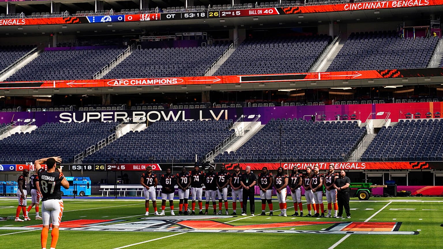 Prove tecnche di Super Bowl, che si giocherà al "SoFi Stadium" di Inglewood. Inaugurato nel settembre 2020, può contenere fino a 100.000 spettatori.