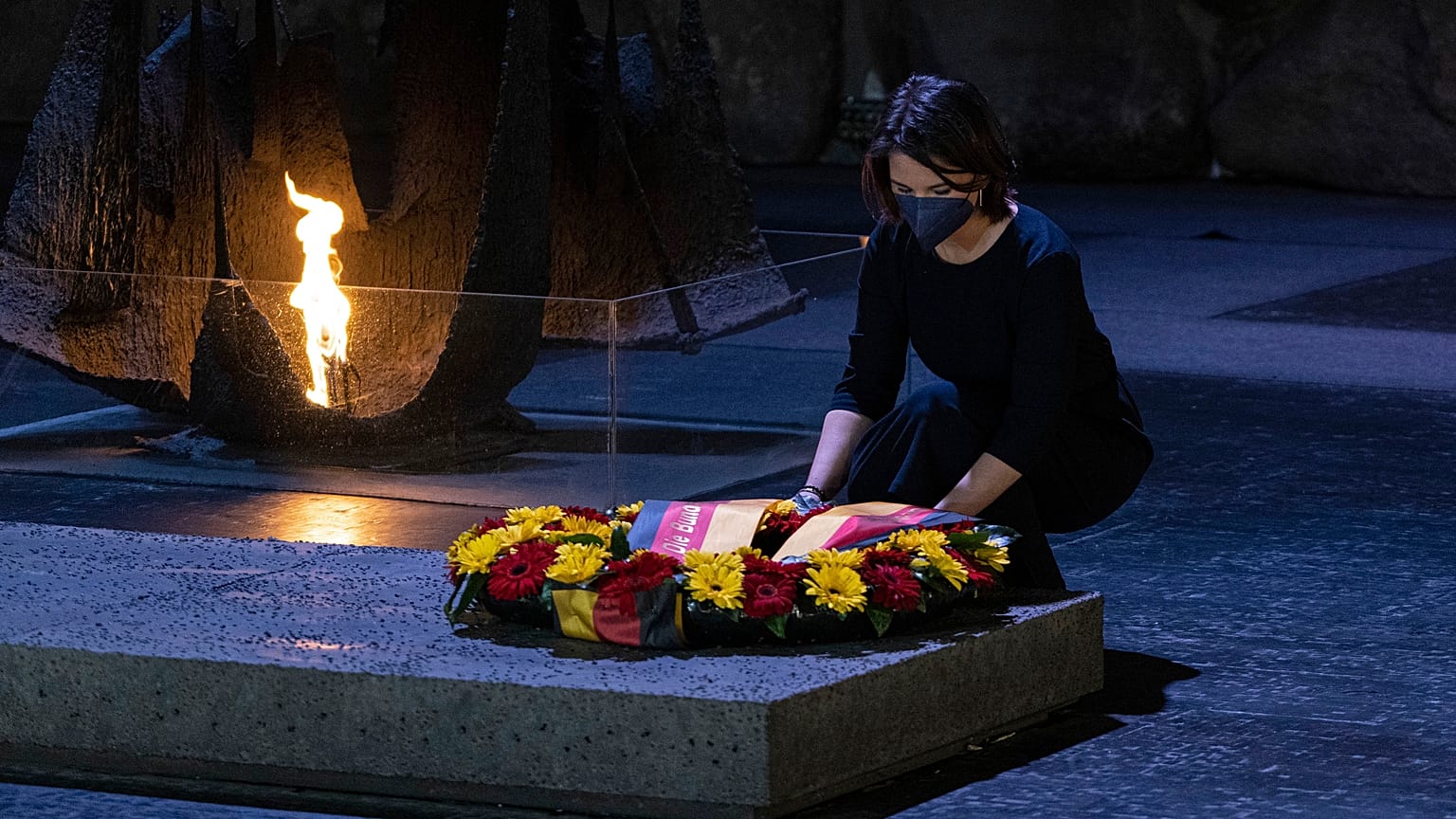 Annalena Baerbock legte in der Gedenkstätte Yad Vashem einen Kranz nieder