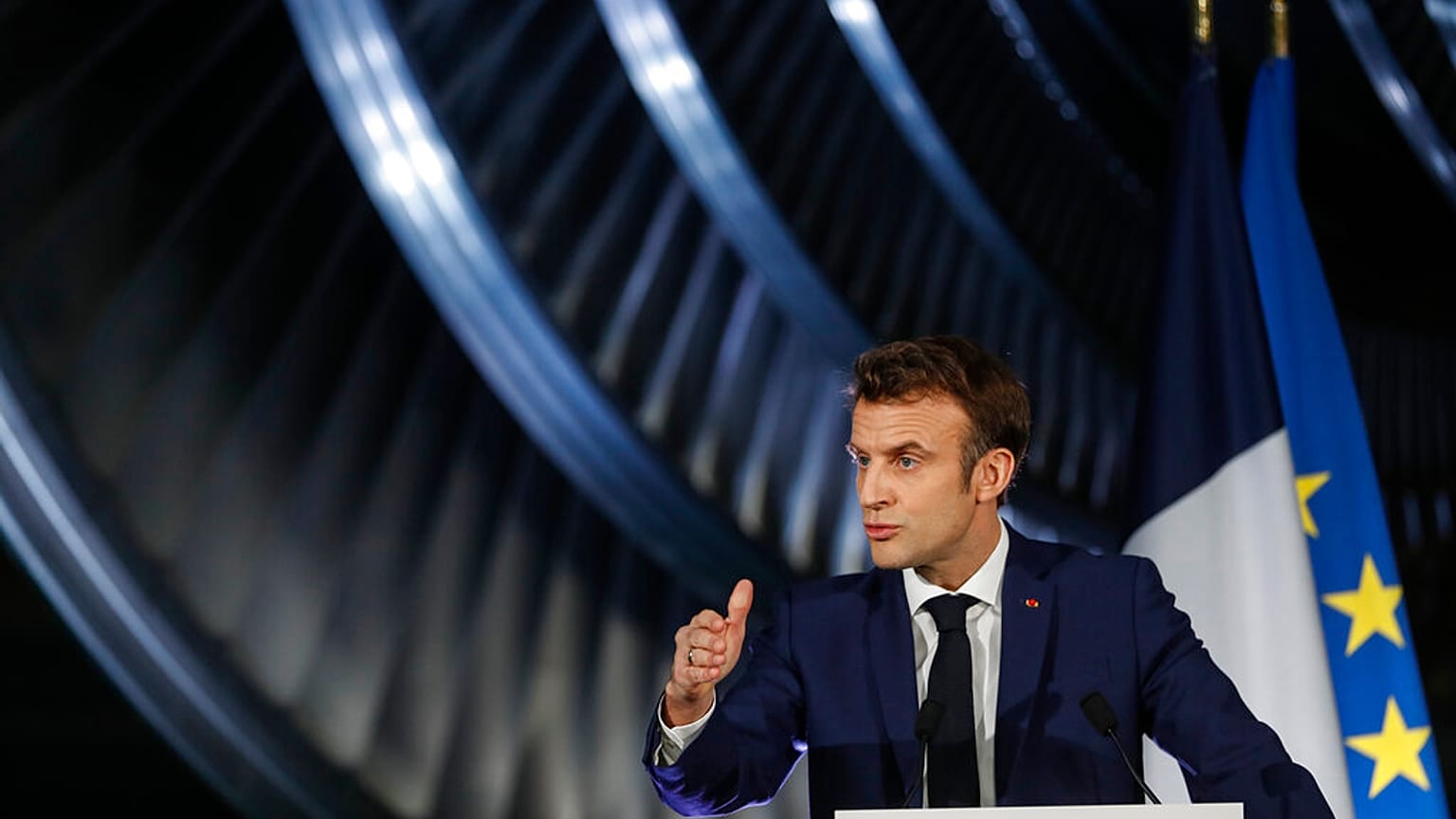 L'ottimismo "nucleare" di Macron. 