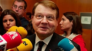 Luc Montagnier  at the first day of an International AIDS Conference in Barcelona, Spain, July 7, 2002.