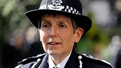 Rassismus, Sexismus, Lockdown-Partys: Londoner Polizeichefin geht