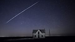The Starlinik satellites that de-orbited were similar to these ones seen over the United States last year. 