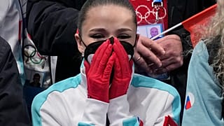 Камила Валиева после выступления на Олимпиаде в Пекине