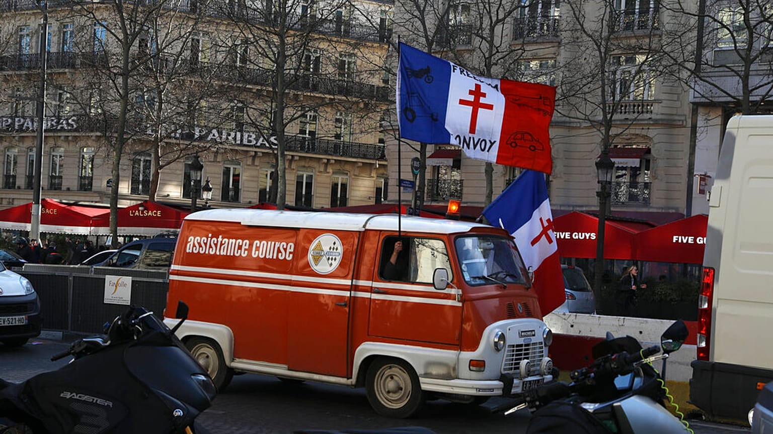 Le "convoi des libertés" à Paris, France, le 12 février 2022