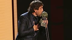 Javier Bardem während seiner Laudatio auf Gattin Penélope Cruz in Valencia