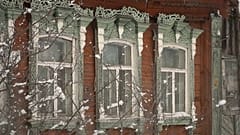 Наличники на одном из домов в деревне Белавино, Московской области