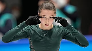 Kamila Valieva durante una sesión de entrenamiento en los Juegos Olímpicos de Invierno de 2022, el 13 de febrero de 2022, en Pekín.