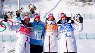 L'équipe norvégienne remporte le relais hommes en biathlon (15 février 2022)
