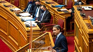 Savunma anlaşmaları onay için Yunan parlamentosunda