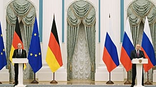 Rusya Devlet Başkanı Vladimir Putin ve Almanya Başbakanı Olaf Scholz