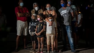 Residentes asisten a una consulta popular para discutir el borrador de un nuevo código familiar, 11/2/2022, La Habana, Cuba