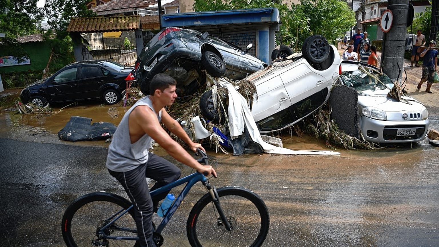 Brezilya'da sel ve toprak kayması