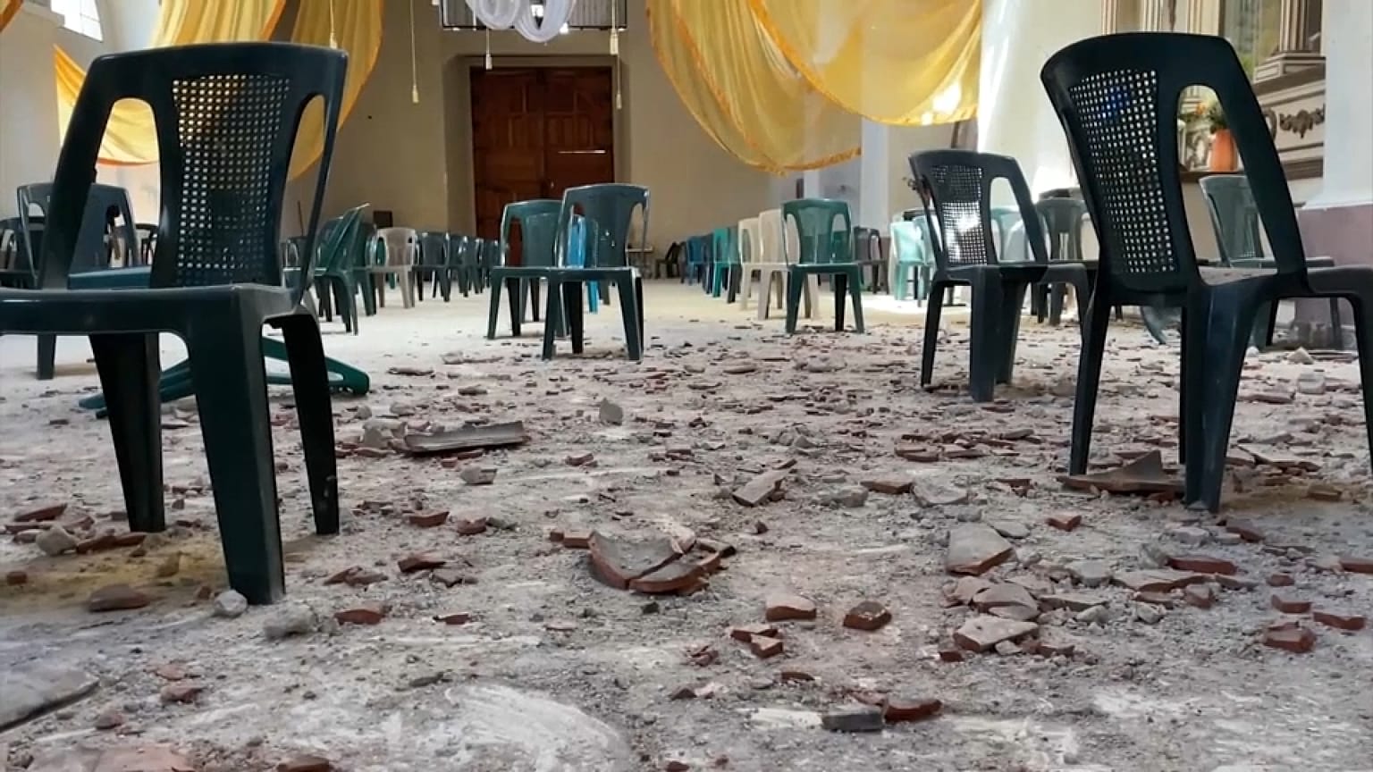 Imagen de la parroquia de San Juan Bautista en Guatemala tras el terremoto
