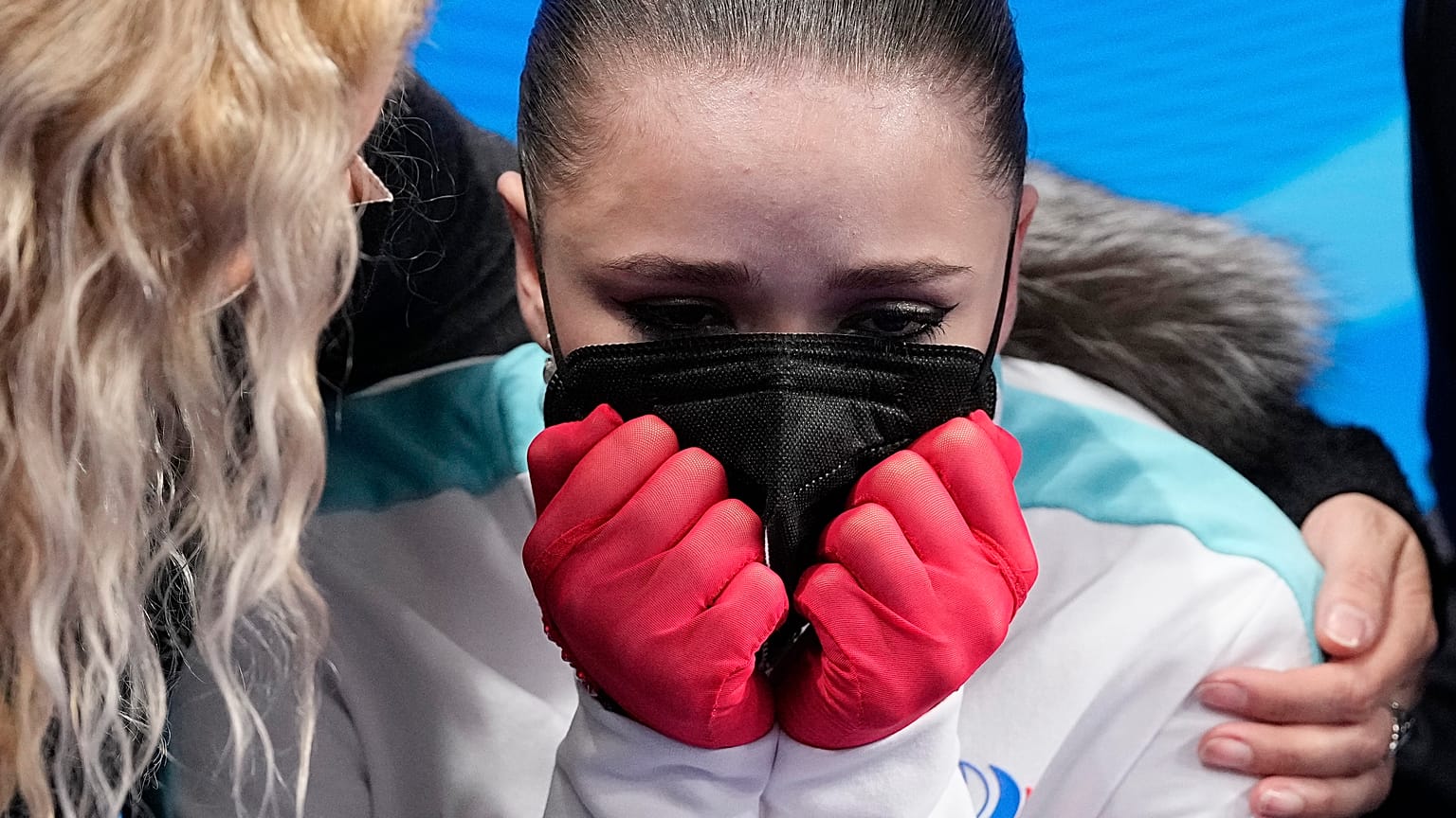Камила Валиева после выступления в произвольной программе на Олимпиаде в Пекине, 17 февраля 2022 г.