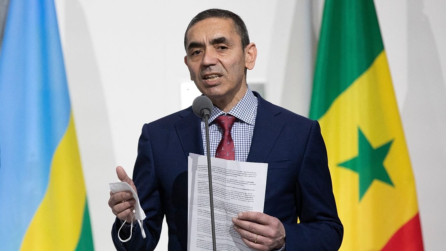 اوگور شاهین سازنده واکسن کرونا و مدیر و یکی از بنیان‌گذاران شرکت بیون‌تک 